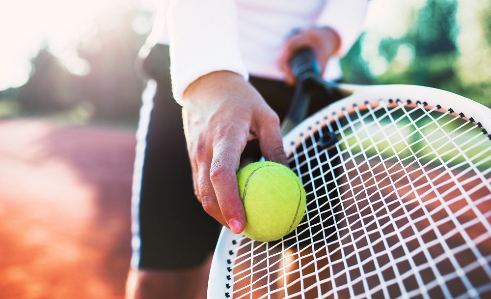 tennis raquette balle homme entrainement